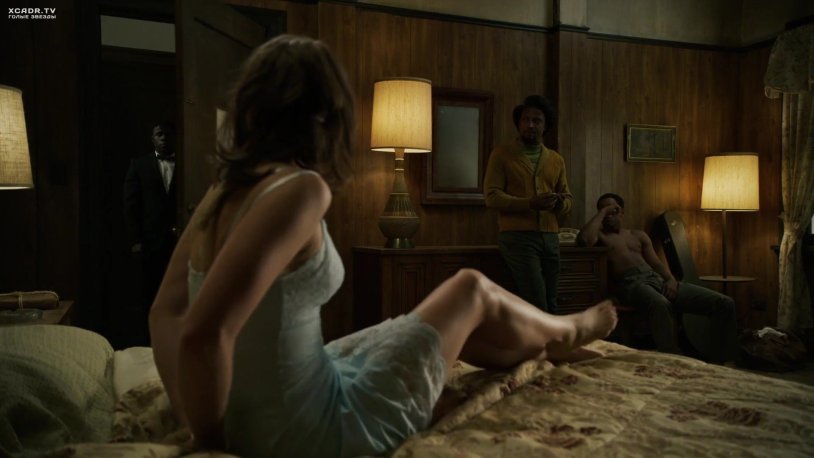 Judith Davis Lesbian kiss