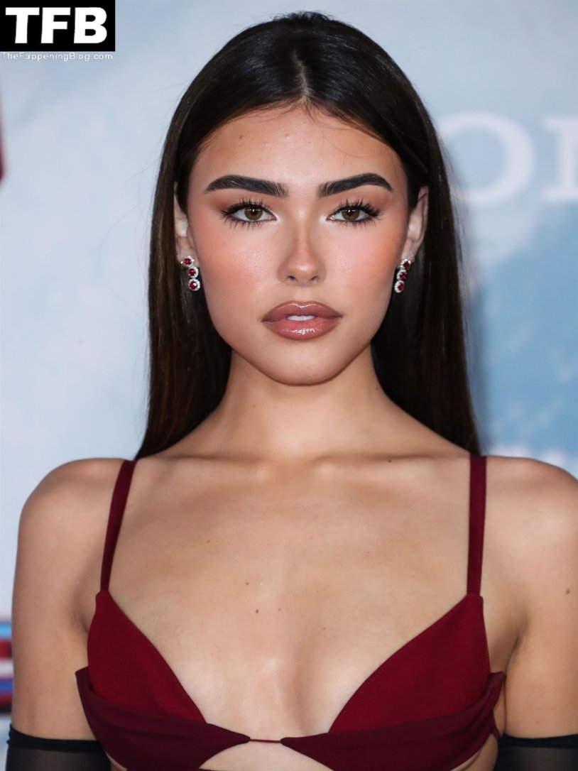 Madison Bir Standing Naked