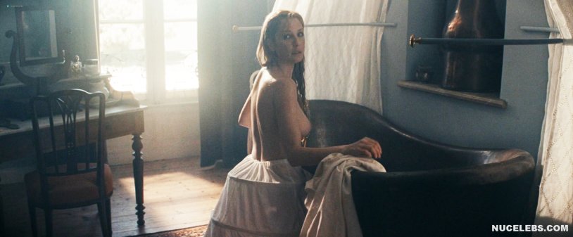 Kelly Rilely Naked Yelloustone