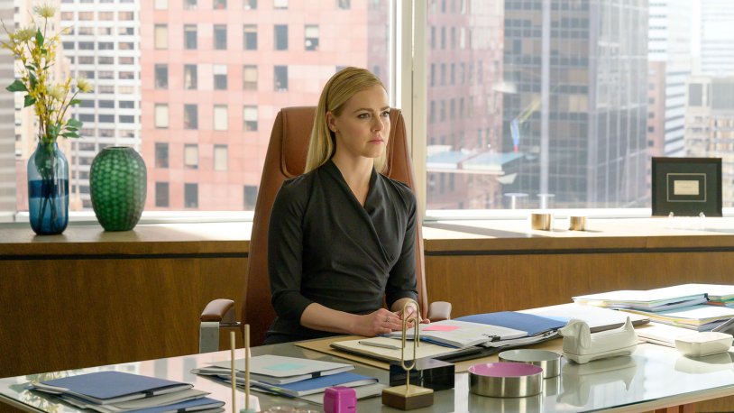 Amanda Schull's legs