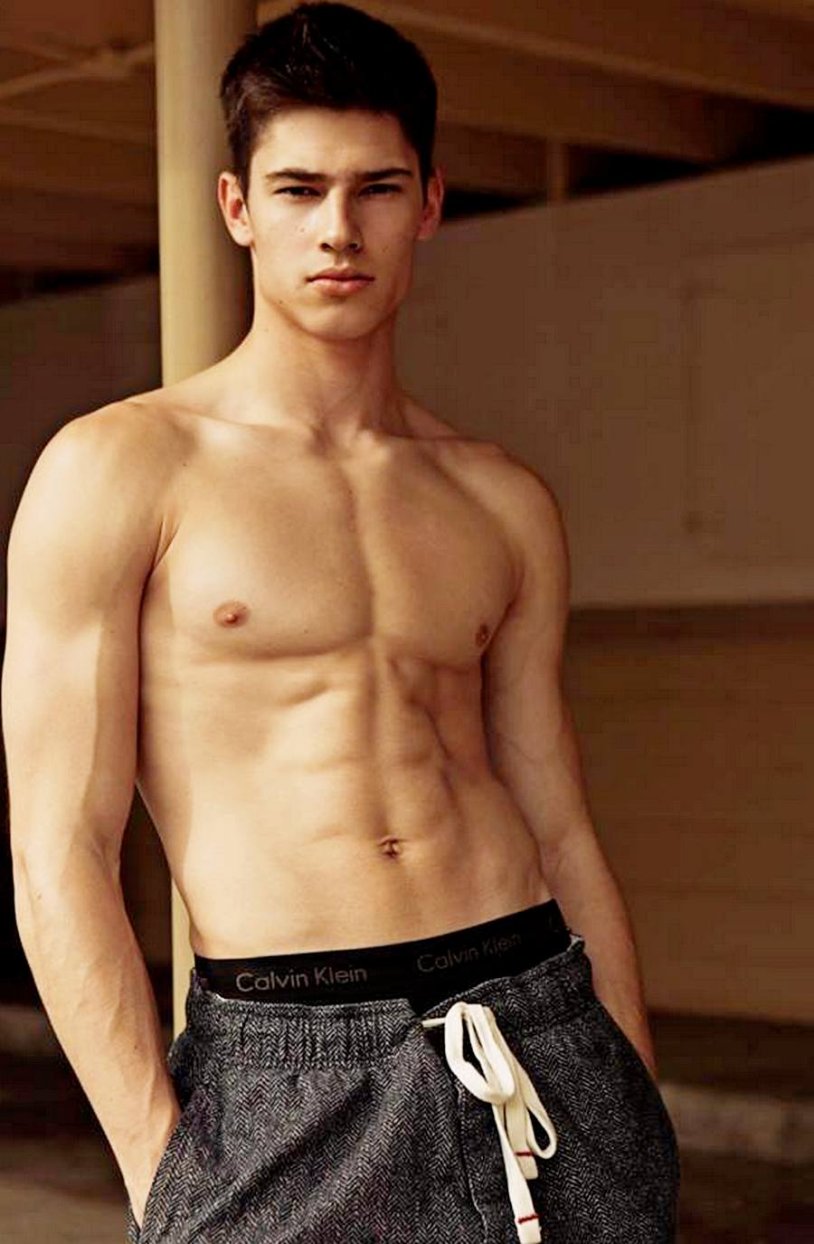 Anya Taylor-joy bed scenes