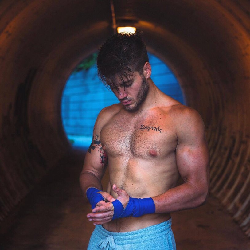 Kaleb Dressel swimmer 2021