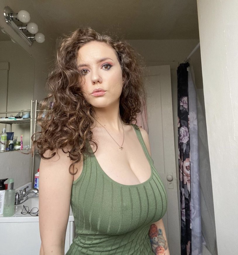 Laura Earnesty Marie