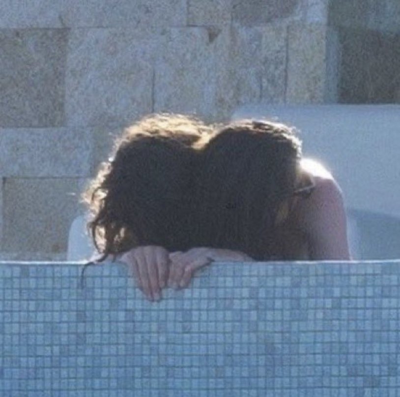 Ace Gonzalez in tightening