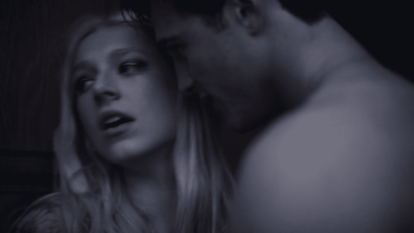 Euphoria ru and Juls kiss