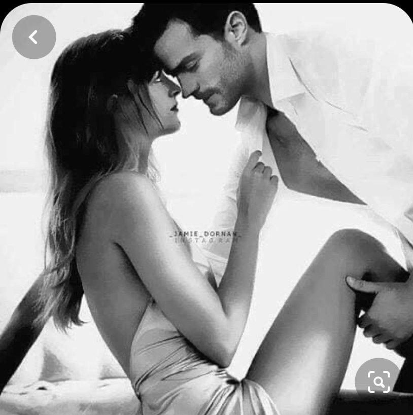 Barb and Star Go to Vista Del Mar Film 2020