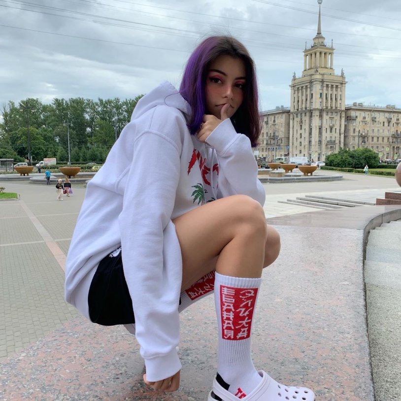 Draw Dora the singer