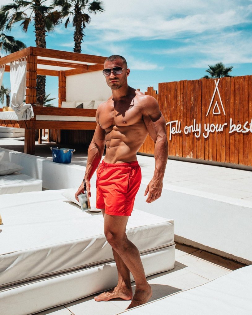 Mike Thurston Selfie 2017