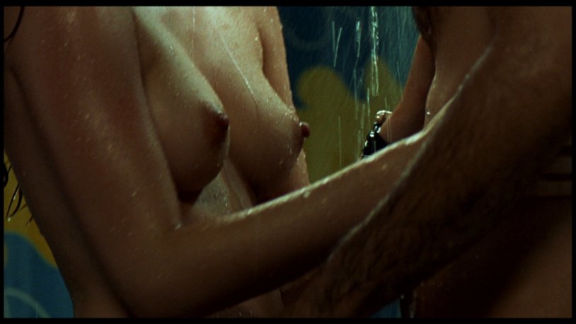 Naked Ana de Armas in the movie Night Coctor