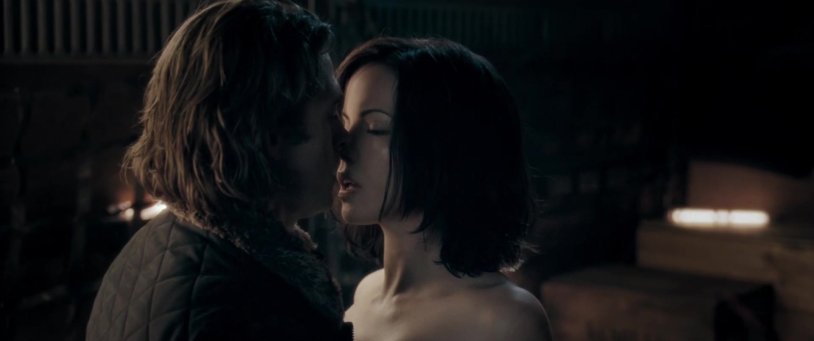 The suit is strong from another world