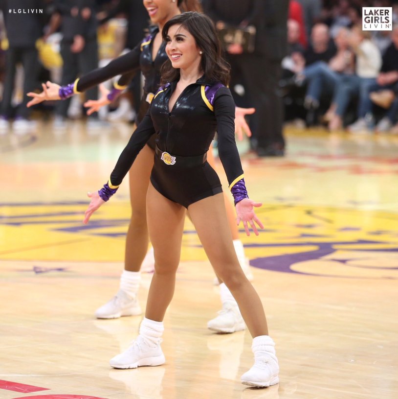 Time to win: the flowering of the Lakers dynasty naked women