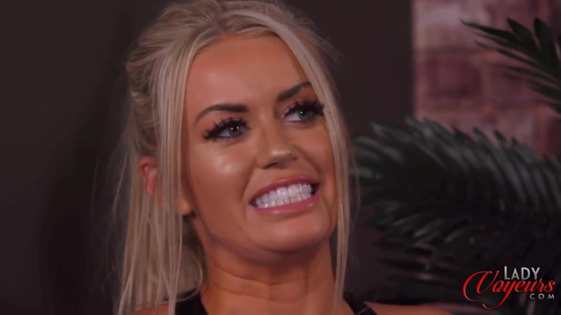 Elizabeth Olsen is hot