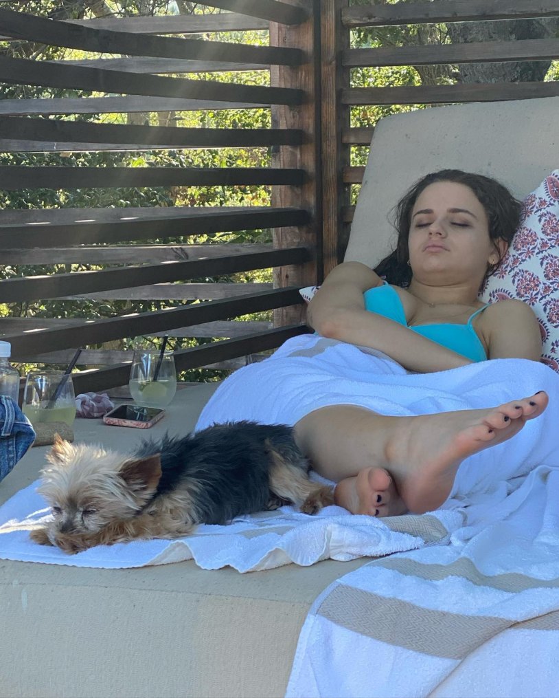 Joey King photos when onamnias