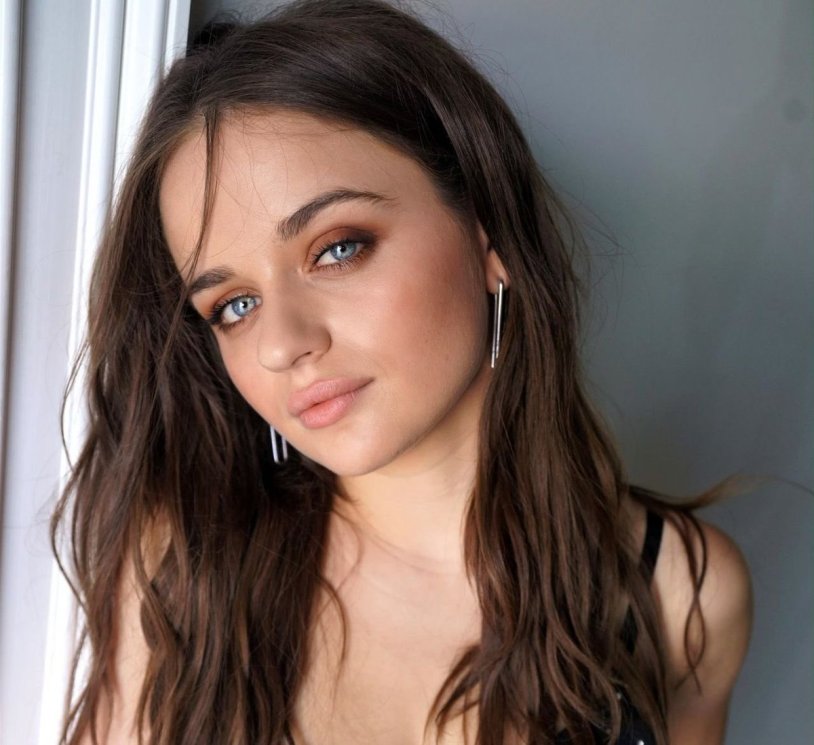 Joey King Hockey player