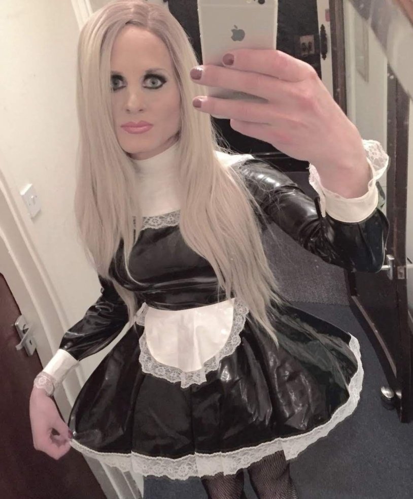 Сара Уоллес кроссдрессер