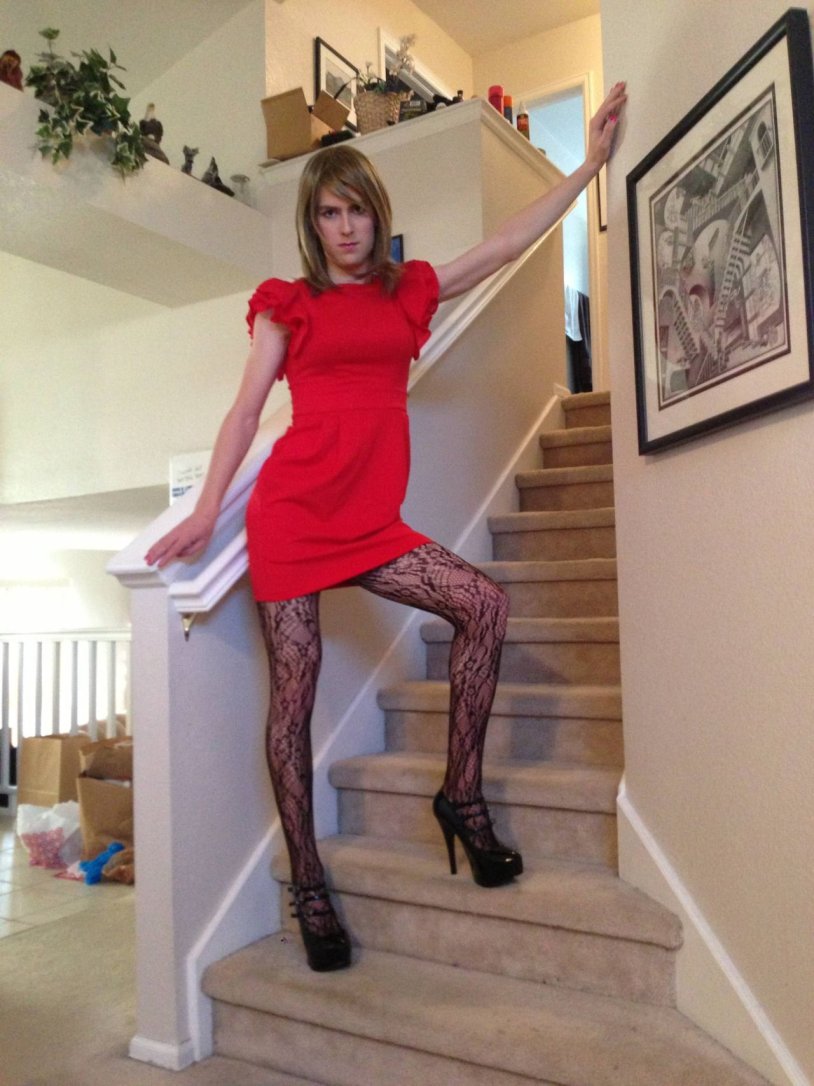 Транссексуал Сара Валес