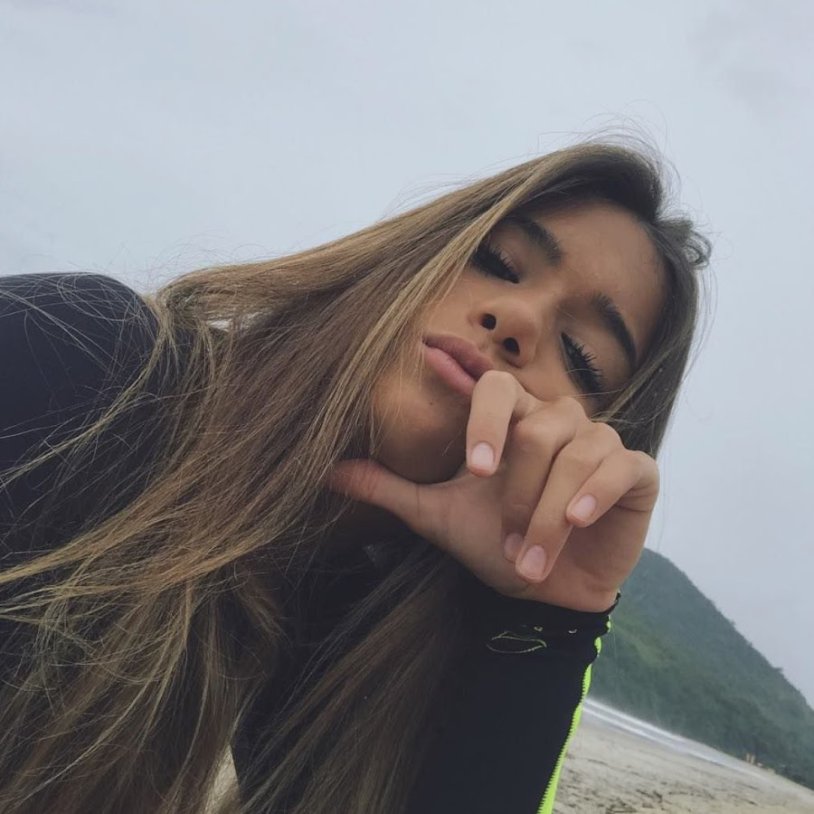 Луиза Зарипова в купальнике