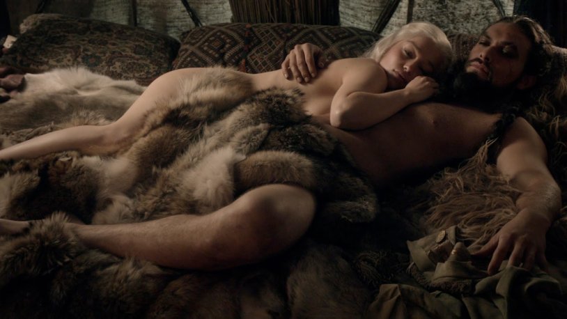 Games Emilia Clark Bed Scenes Season 1