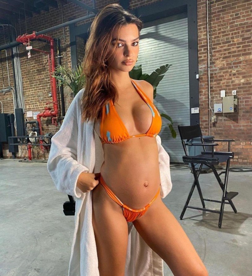 Fitness model Emily Elizabeth