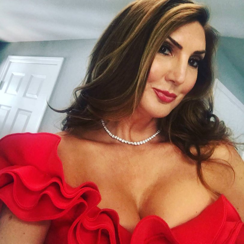 Memes about girls and relationships are funny