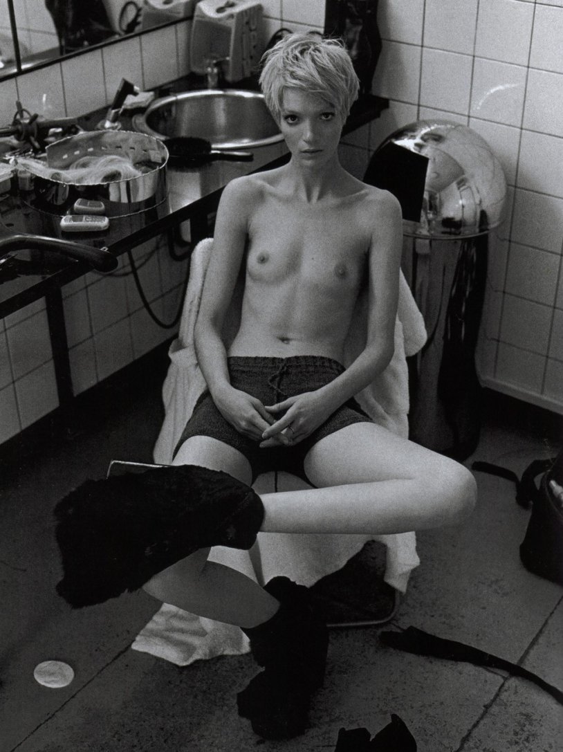 Mariacarla Bosnobo is naked