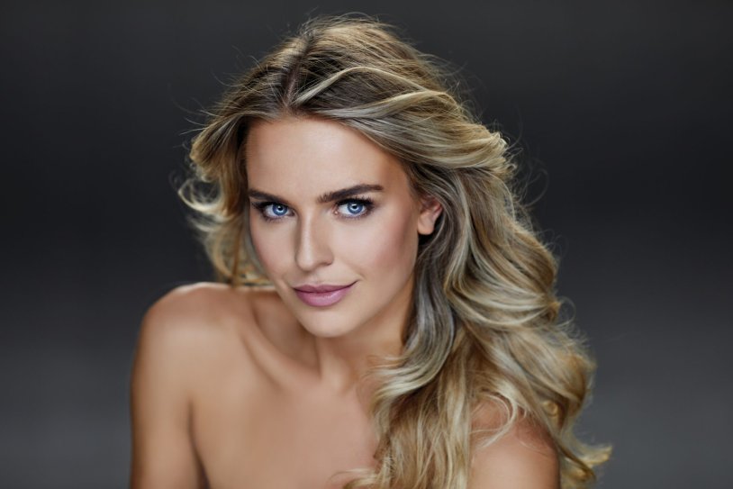 Hunkemoller swimming 154029