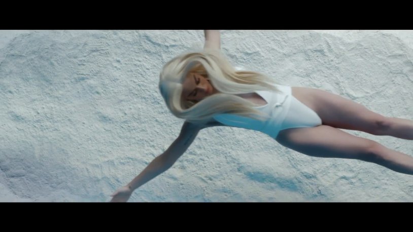 Naked singer Katy Perry