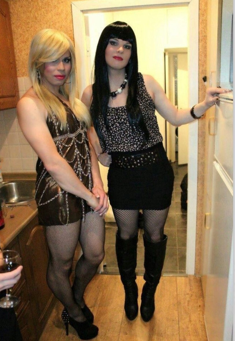 BBW Belly in a tight -fitting dress