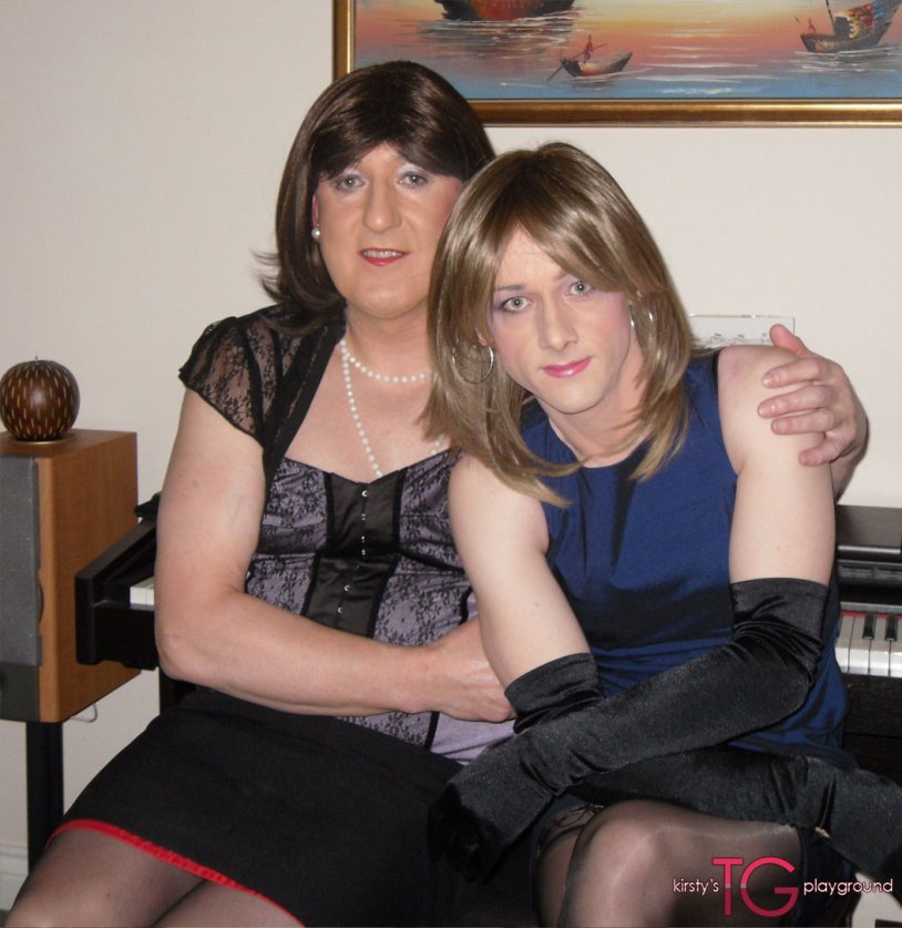 Crossdressers in tights