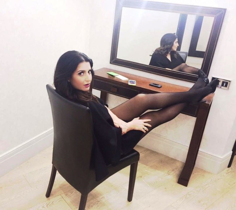 Jasmine singer Maxim