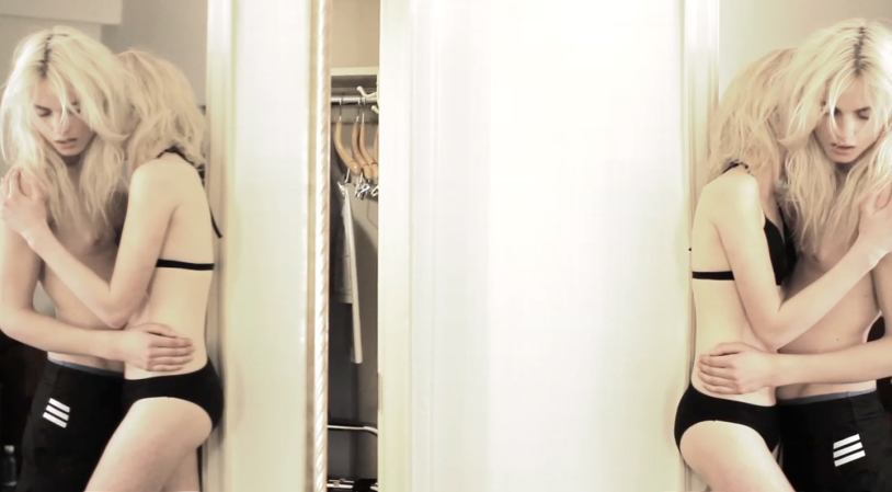 Naked model Andrea Jarova