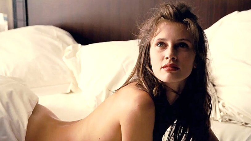 Marina Vakt is young and beautiful