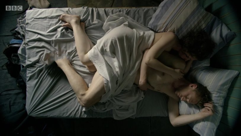 Tom Hiddleston torso Night Administrator