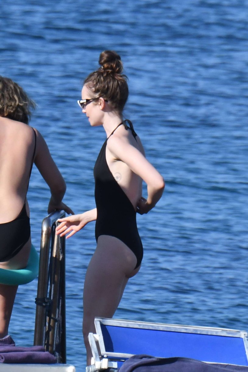 Lily Collins drain by hackers