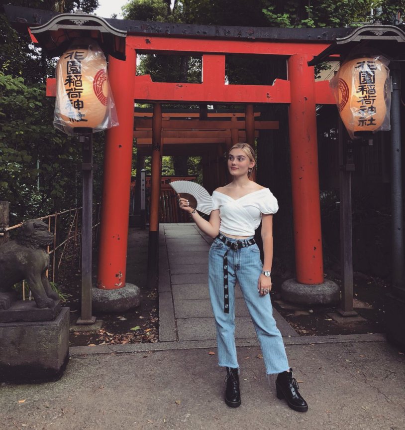 Meg Donnelli in bikini