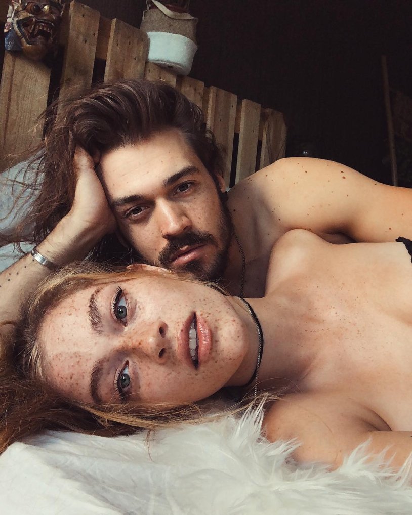 Paulina model with freckles