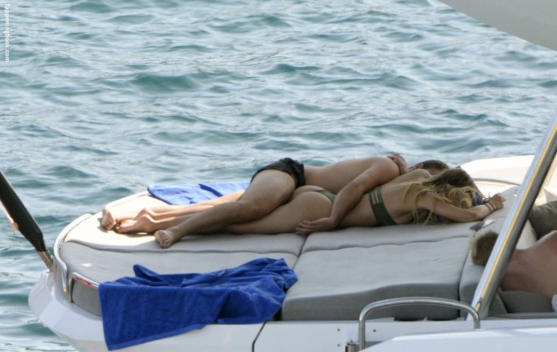 Ann Kathrin Brommel xx