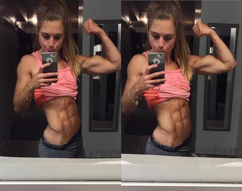 Kylie Jenner photo in the mirror