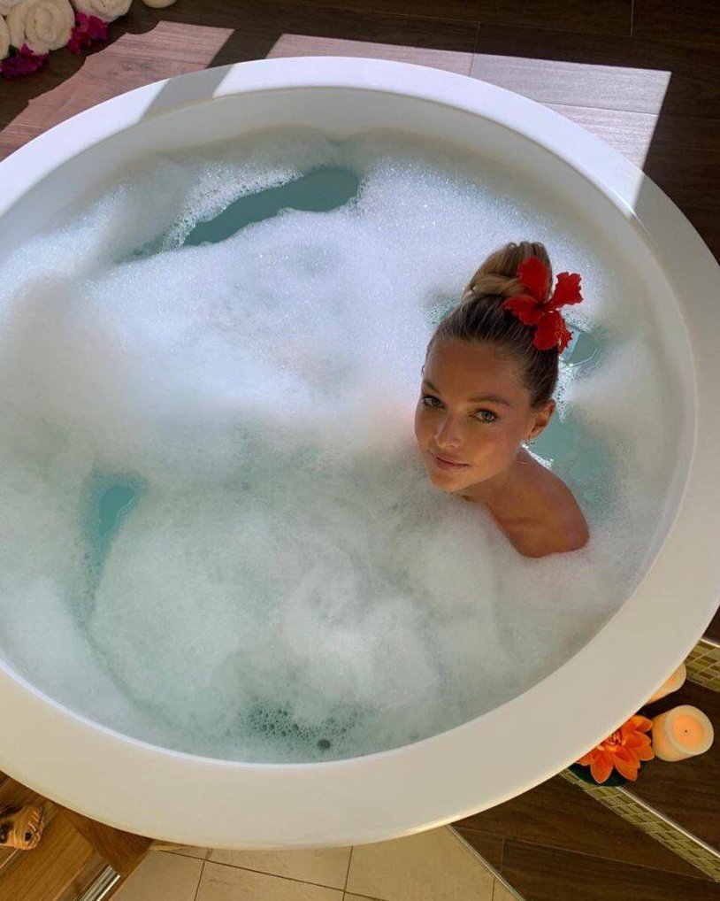 Ashley Instagram Smower