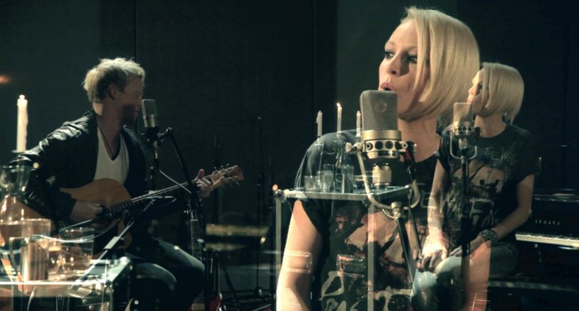 Cosmic Gate & Emma Hewitt - Calm Down (Omnia