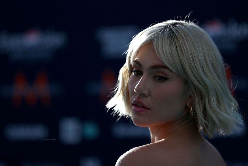 Elena tsagrinou singer