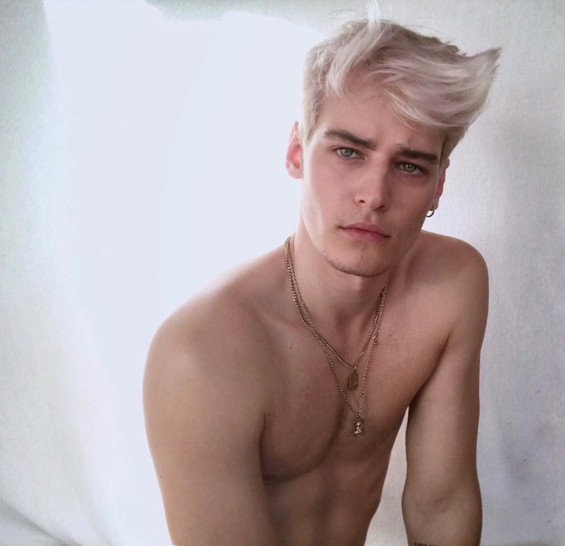 Ivan Bubalo model torso