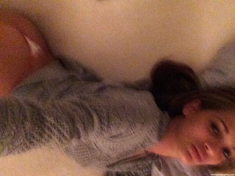 Florence Kostya is naked