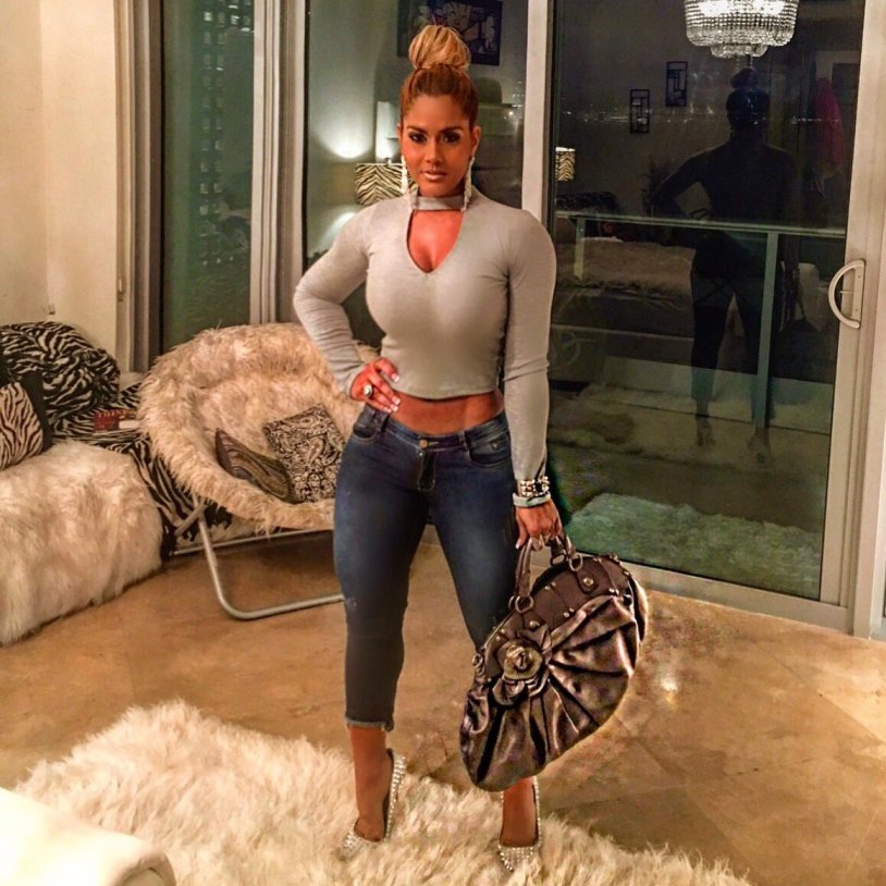 Maripily Rivera Feet (102 Photos)