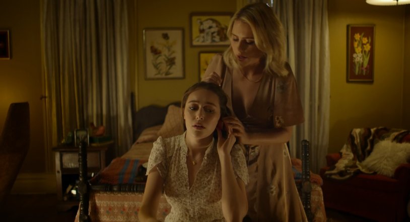 The diaries of the vampire Rebecca and Damon