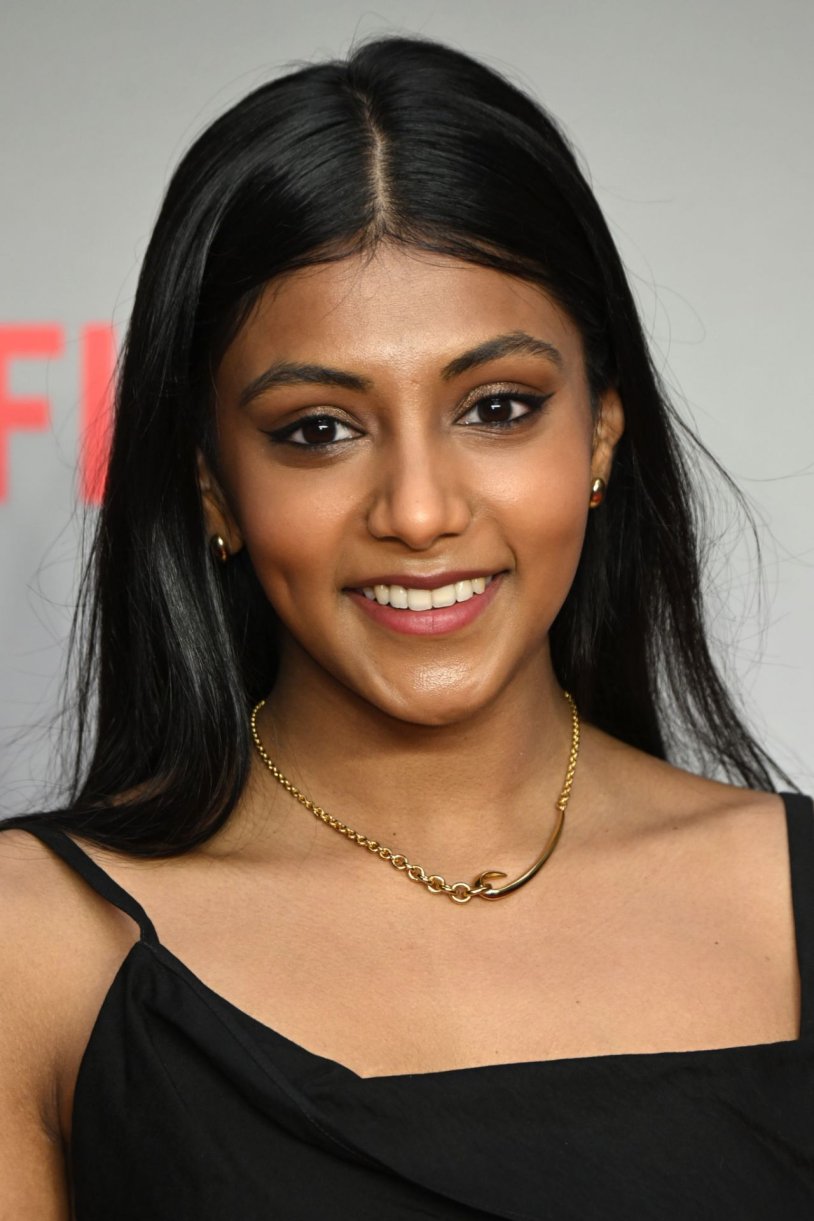 Jonathan Bailey and Simone Ashley