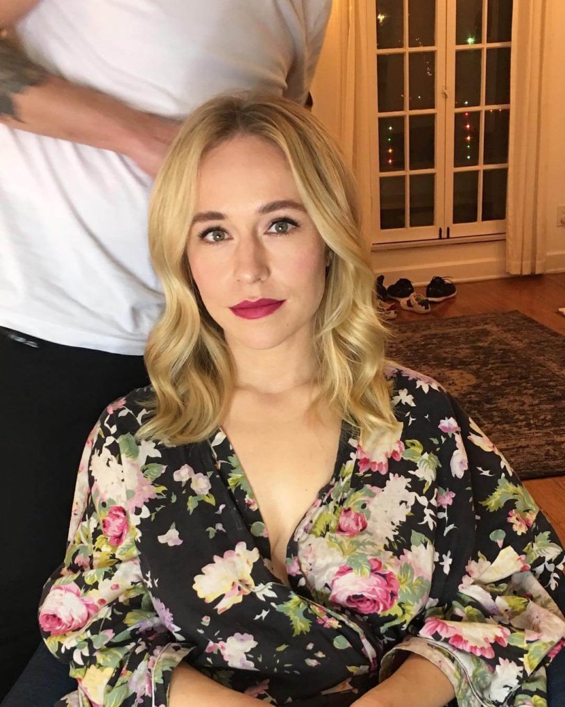 Sarah Dumon in underwear