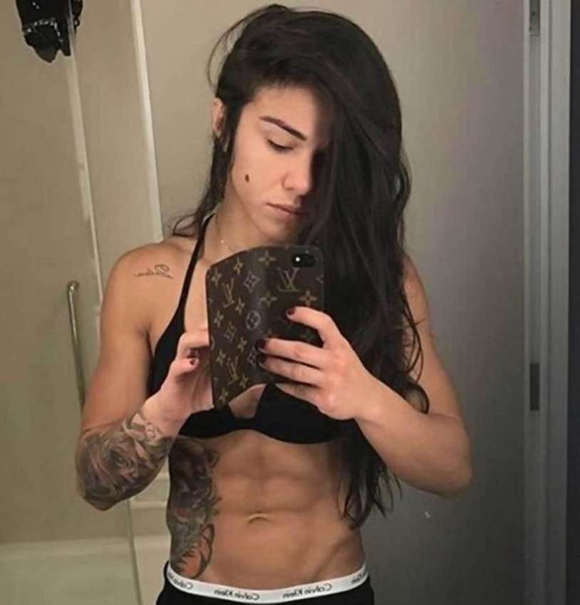 Yoanna Enzheychik Claudia Hadelia