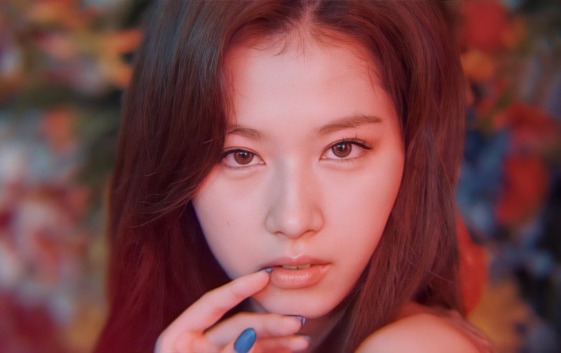 Sana Minatozaki is a gay