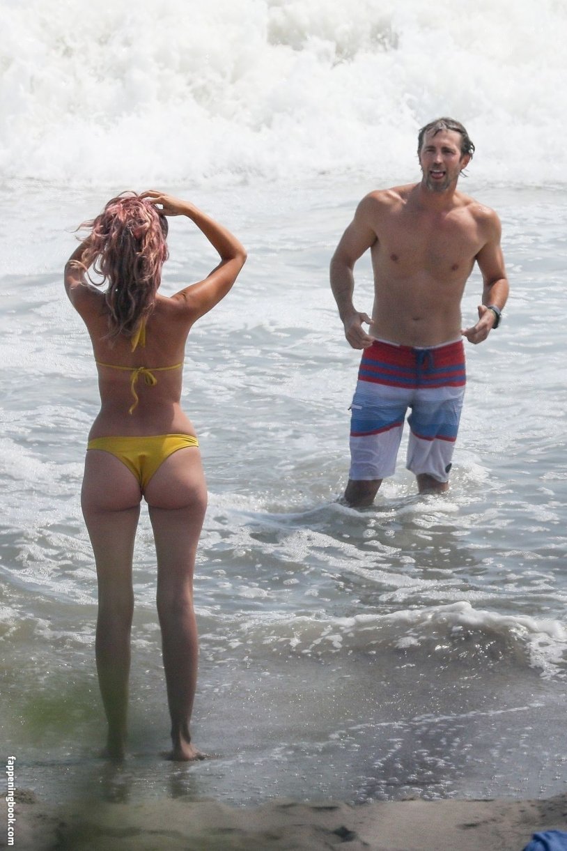 Naked French pair Caroline F